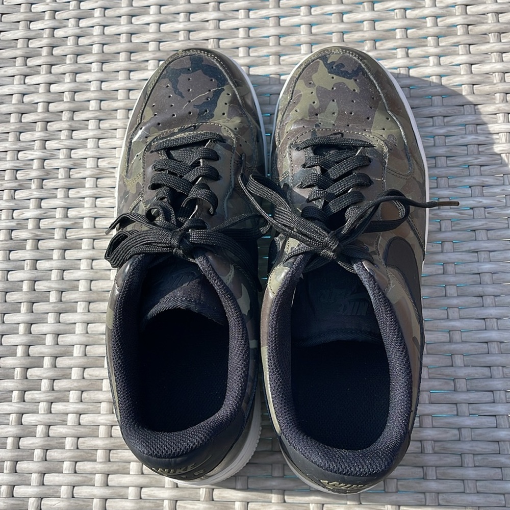 NIKE AIR FORCE 1 LV8 CAMOUFLAGE LOW TOP SNEAKERS WITH WHITE BOTTOM US SIZE 9.5 M - Picture 11 of 15